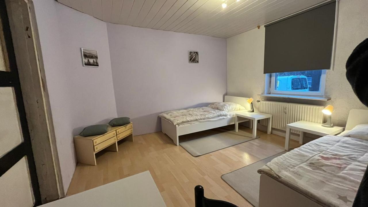 Monteure, Ganzes Haus, Schwarzheide, Haus 1 Apartment Bagian luar foto
