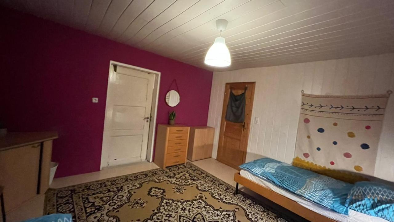 Monteure, Ganzes Haus, Schwarzheide, Haus 1 Apartment Bagian luar foto