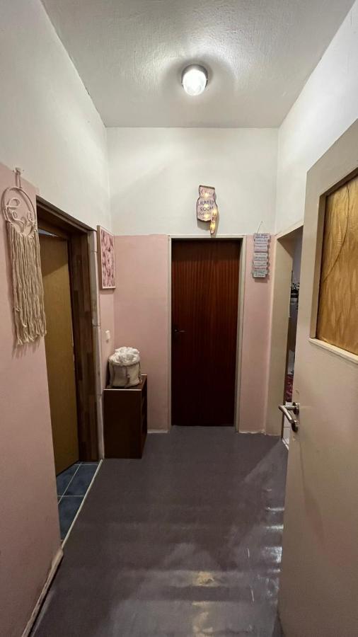 Monteure, Ganzes Haus, Schwarzheide, Haus 1 Apartment Bagian luar foto